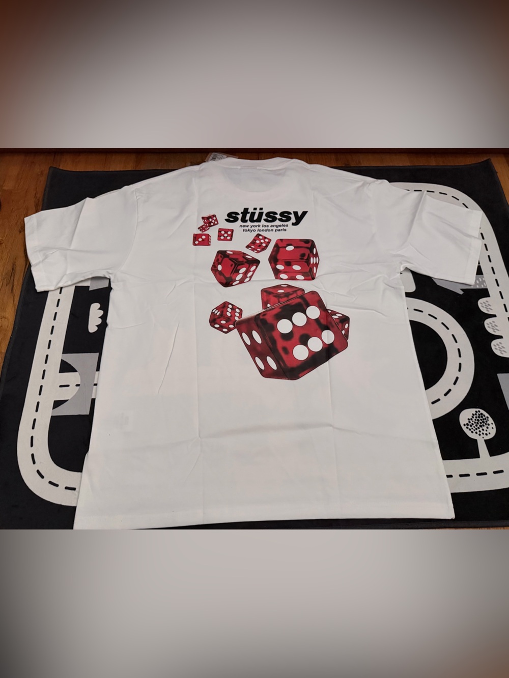 Stussy White T-Shirt Red Dice 🎲 Size L